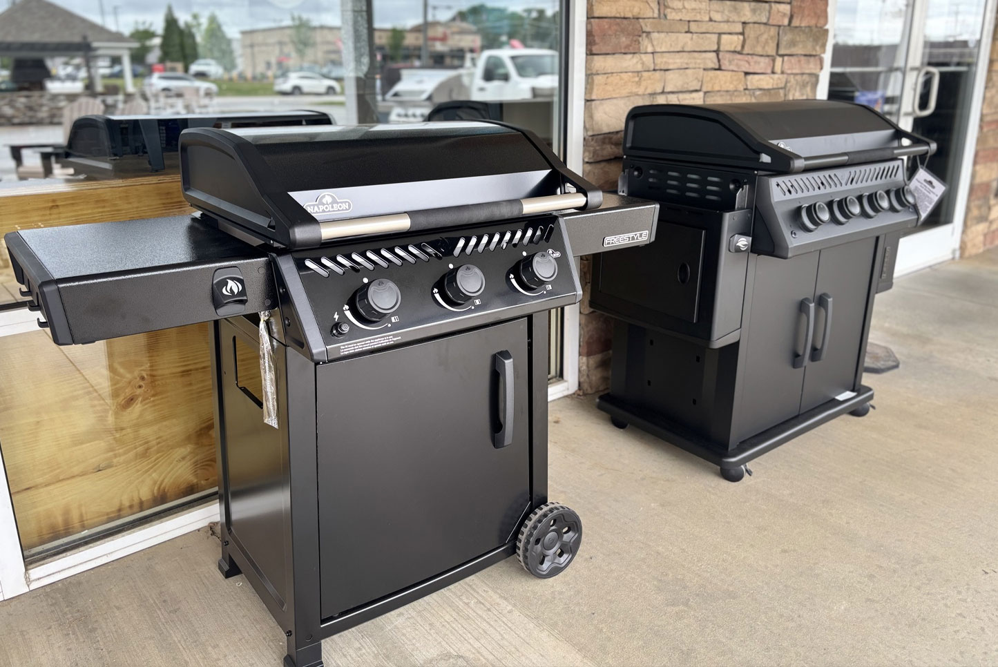 A Spotlight on Portable and Built-In Grills